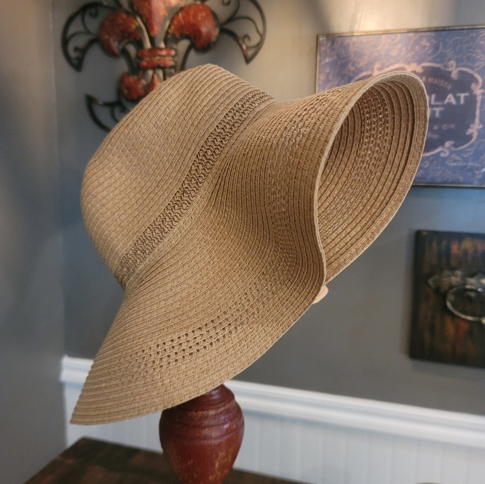 Elegant Tan Sun Hat